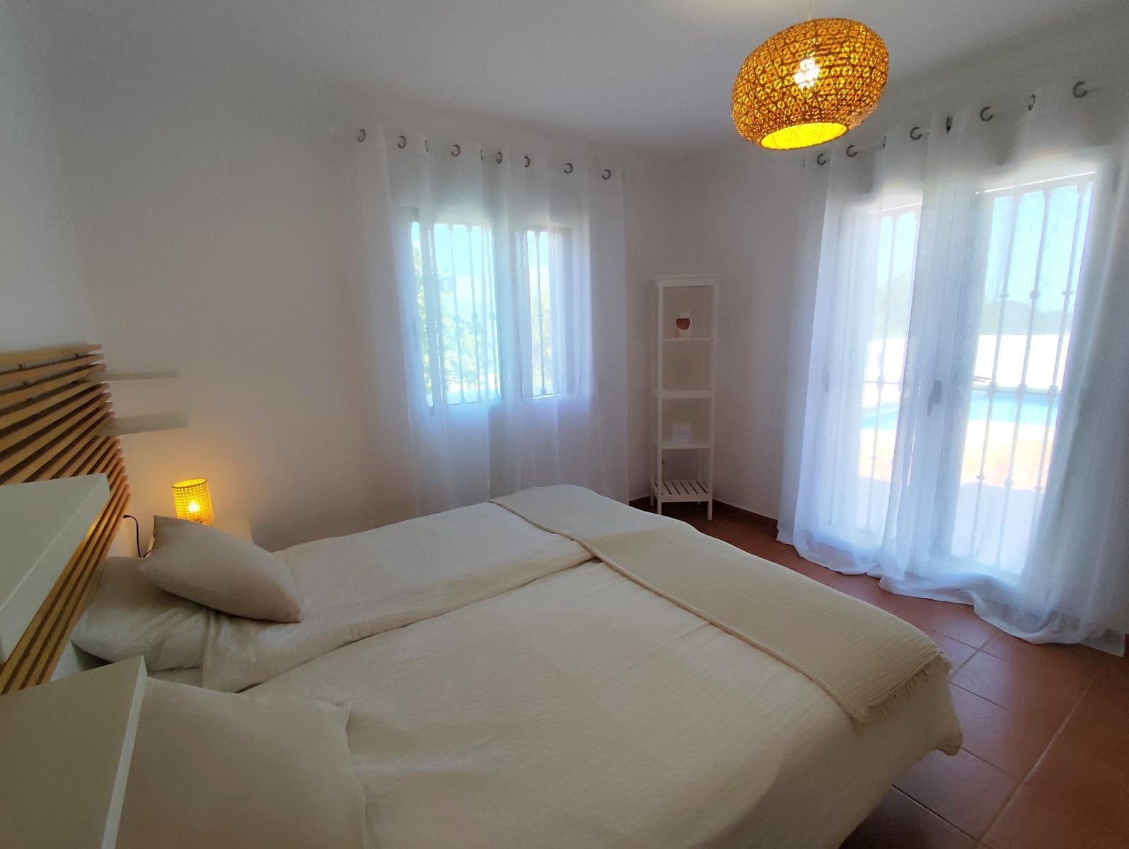3 soveværelse Villa til salg i Orba med swimmingpool garage - € 495.000 (Ref: 9948064)