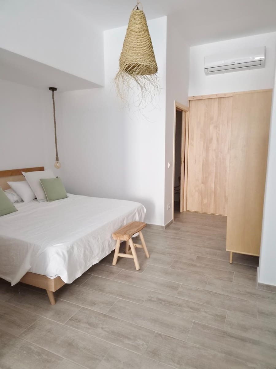 Loft for rent in Denia - € 960 (Ref: 9952741)