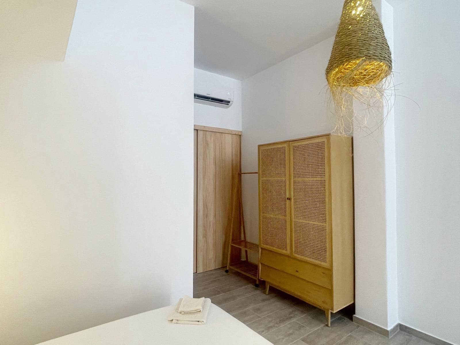 Loft for rent in Denia - € 960 (Ref: 9952741)