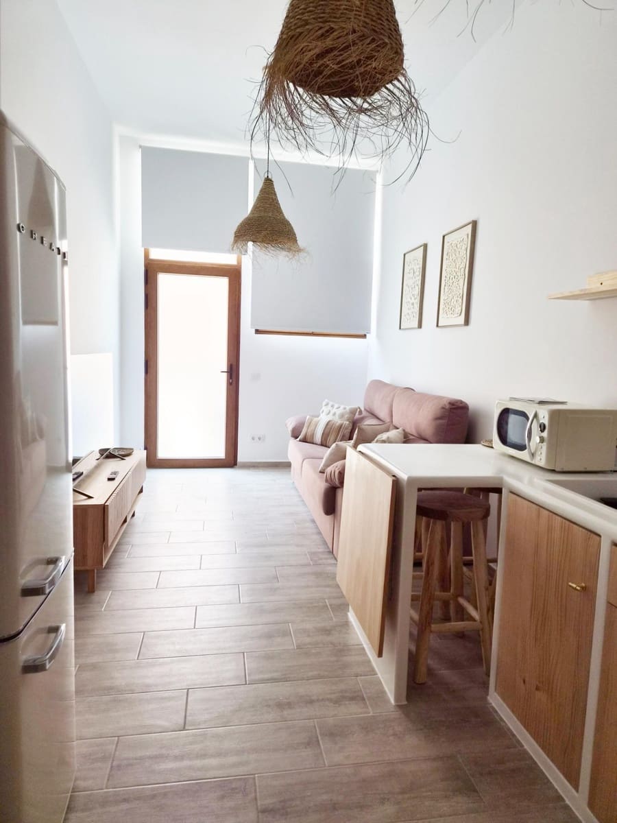 Loft for rent in Denia - € 960 (Ref: 9952741)