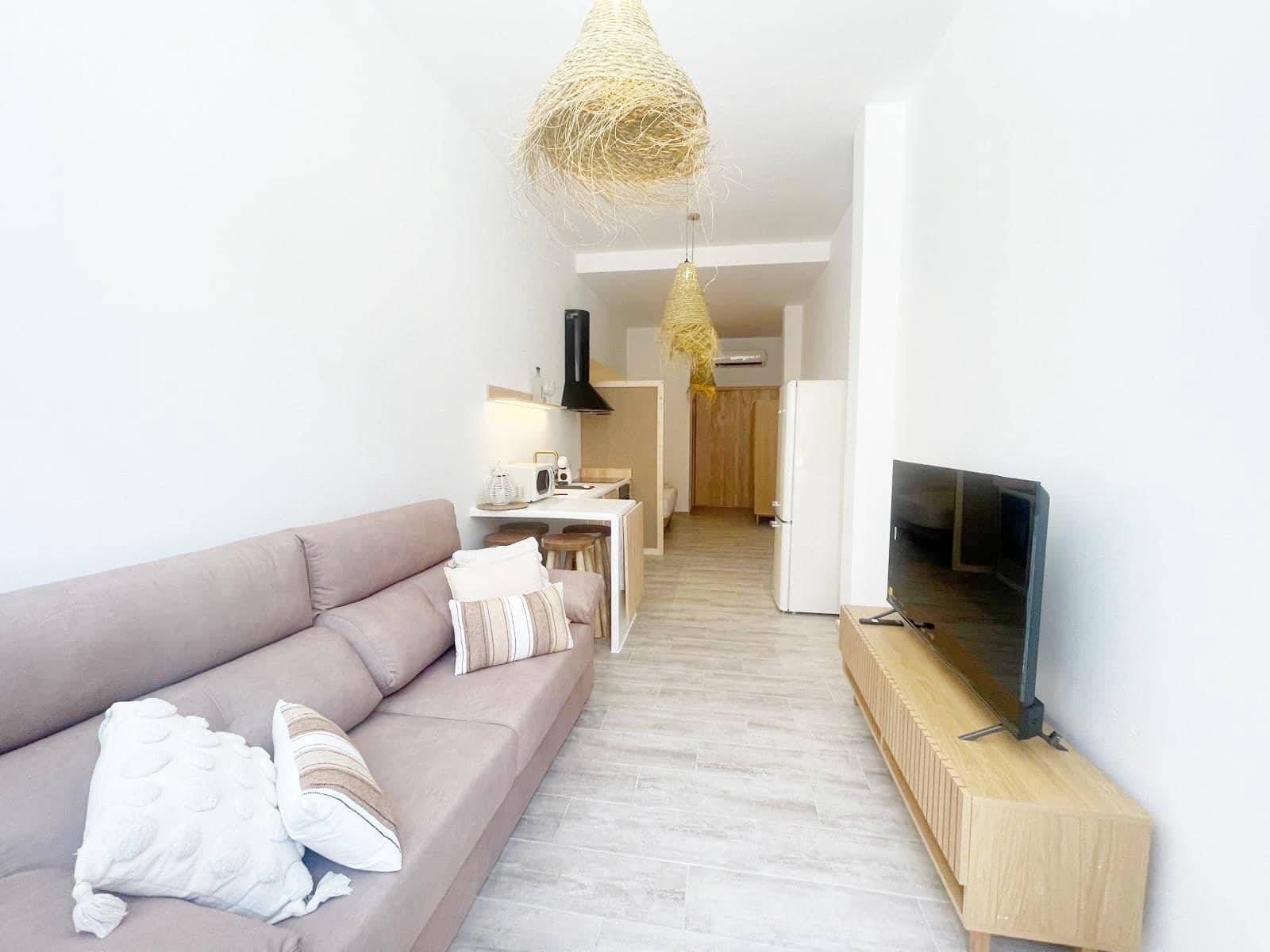 Loft for rent in Denia - € 960 (Ref: 9952741)