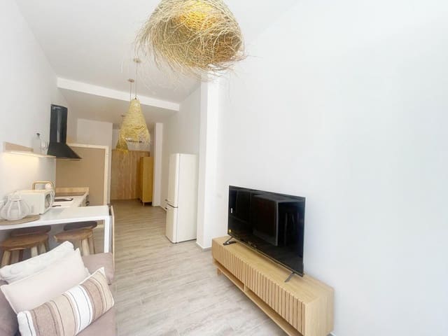 Loft til leje i El Puerto, Dénia - € 960 (Ref: 9952741)