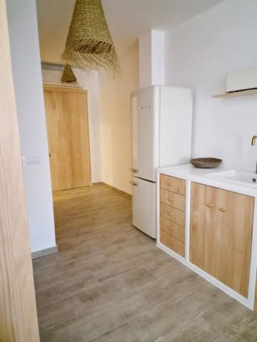 1 bedroom Flat for rent in El Puerto, Dénia - € 1,200 (Ref: 9955149)
