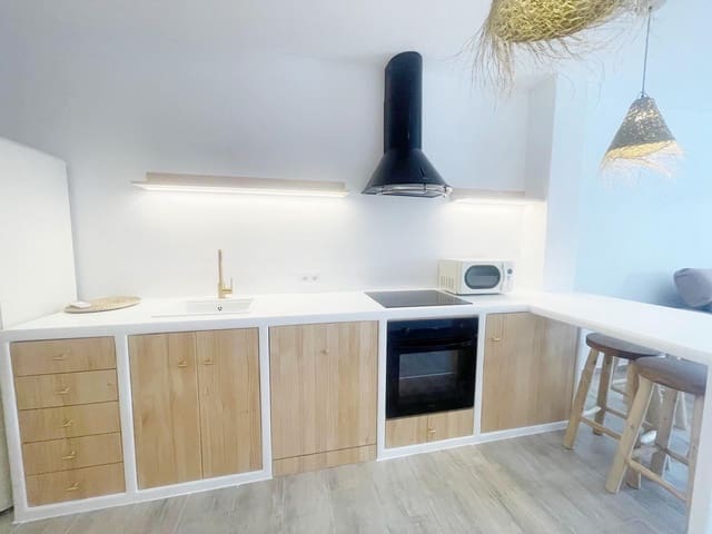1 bedroom Flat for rent in El Puerto, Dénia - € 1,200 (Ref: 9955149)