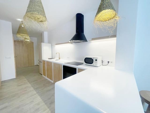1 bedroom Flat for rent in El Puerto, Dénia - € 1,200 (Ref: 9955149)
