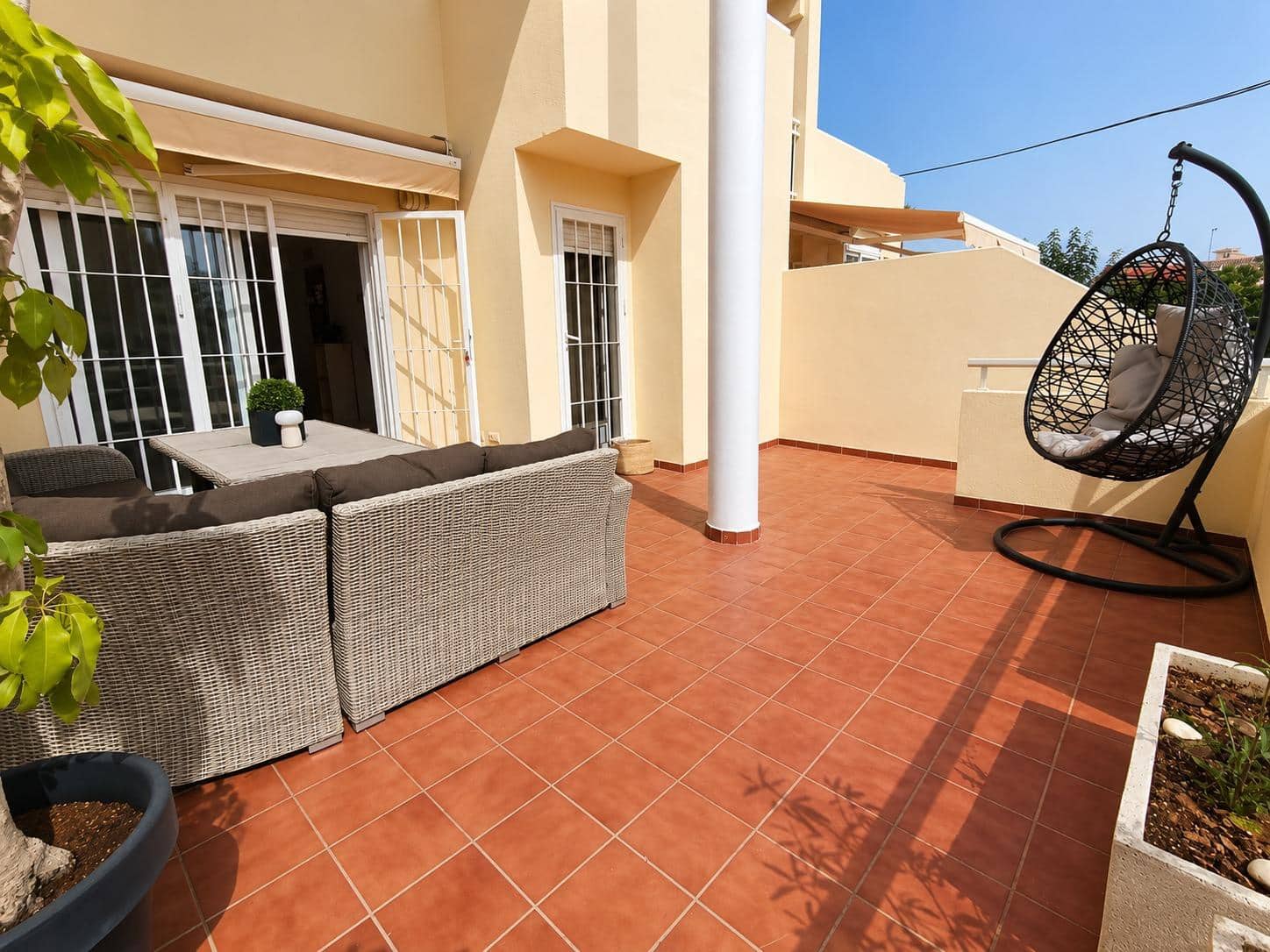2 bedroom Apartment for rent in Denia with pool garage - € 900 (Ref: 9973448)
