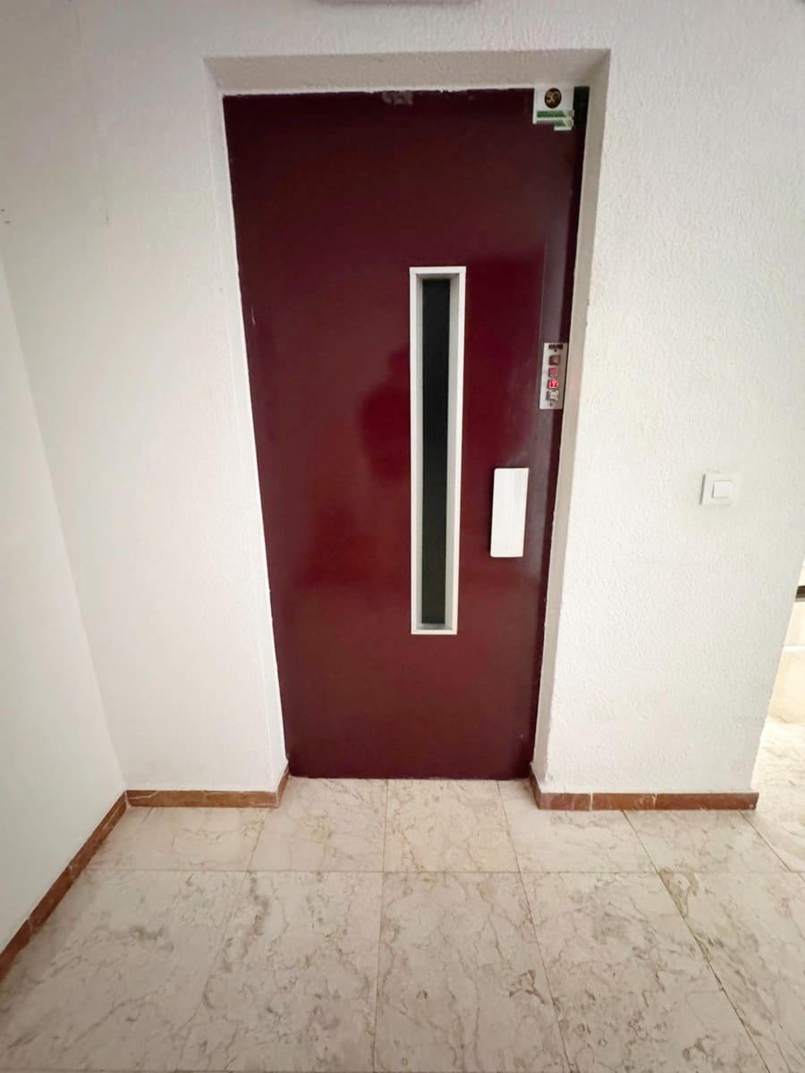 3 bedroom Flat for sale in Denia - € 329,000 (Ref: 9978995)