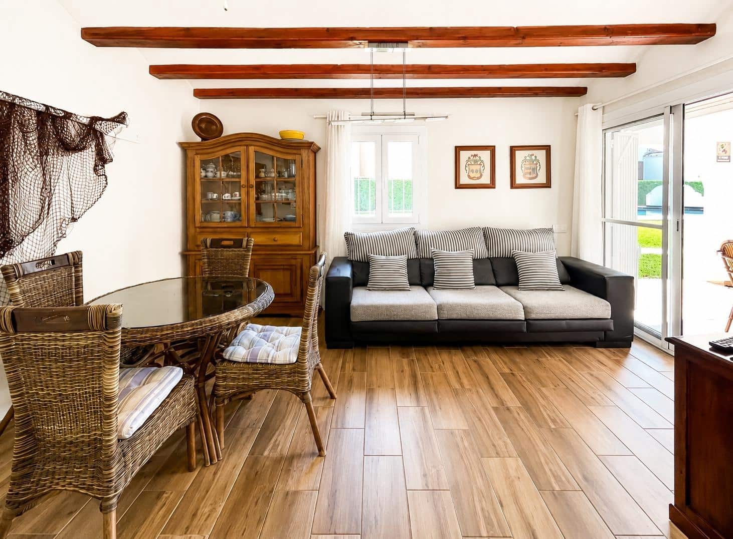 3 quarto Apartamento para arrendar em Denia com piscina garagem - 1 100 € (Ref: 9983118)