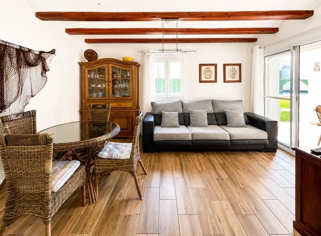 3 quarto Apartamento para arrendar em Las Marinas / Les Marines, Dénia com piscina garagem - 1 100 € (Ref: 9983118)