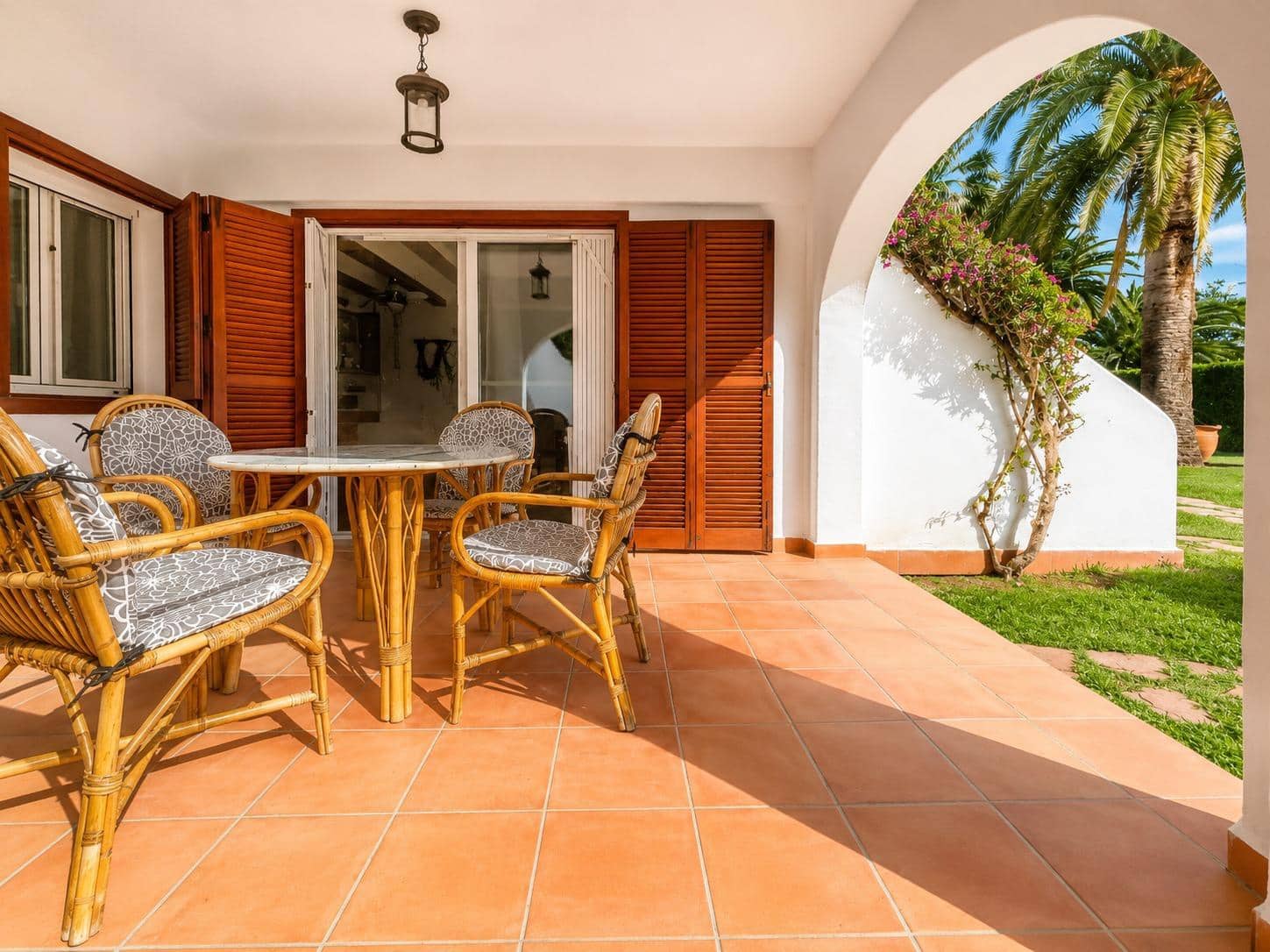 3 quarto Apartamento para arrendar em Denia com piscina garagem - 1 100 € (Ref: 9983118)