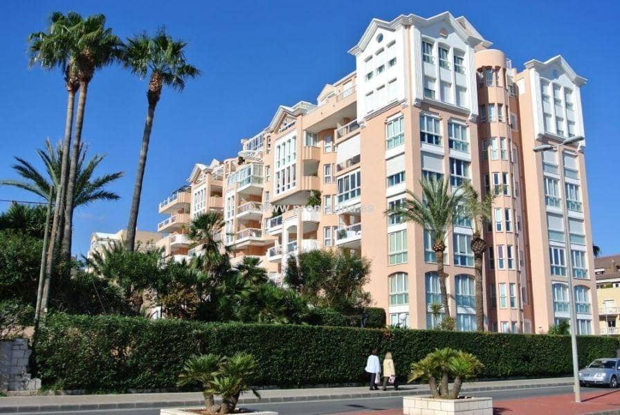 2 slaapkamer Flat te huur in Denia met garage - € 1.500 (Ref: 9997207)