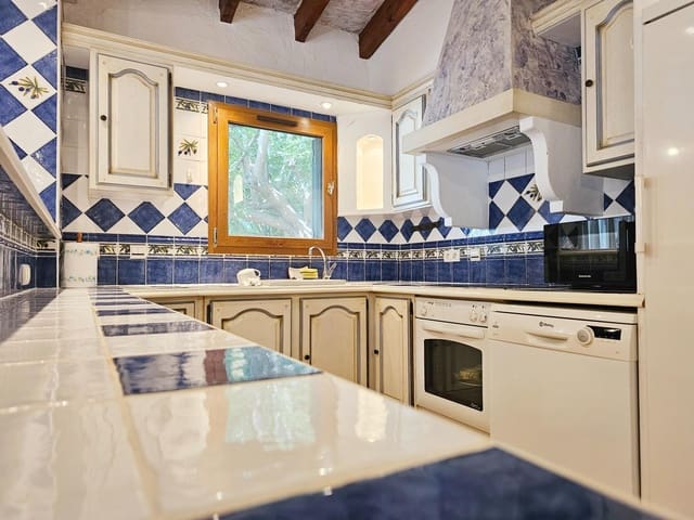 3 camera da letto Villa da affittare in El Montgó, Dénia con garage - 1.500 € (Rif: 9998912)