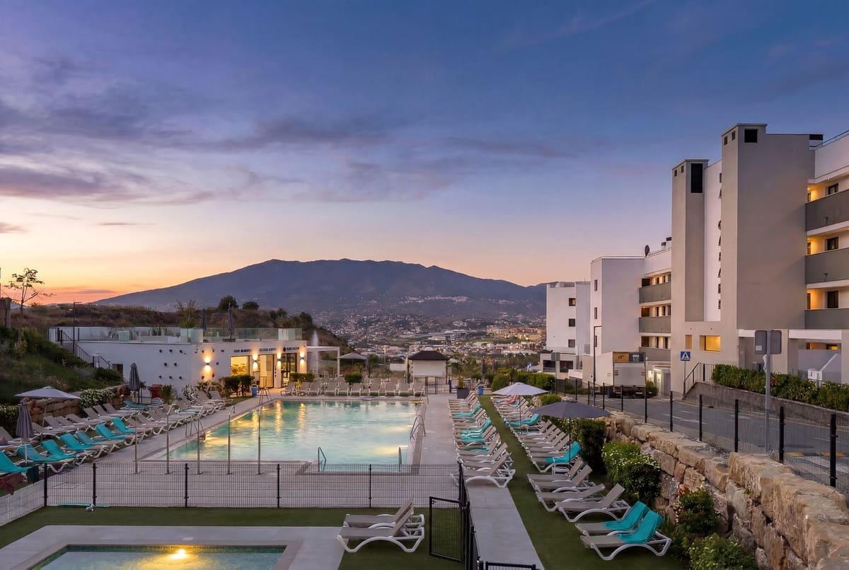 3 bedroom Apartment for sale in Mijas with pool garage - € 469,000 (Ref: 10027580)