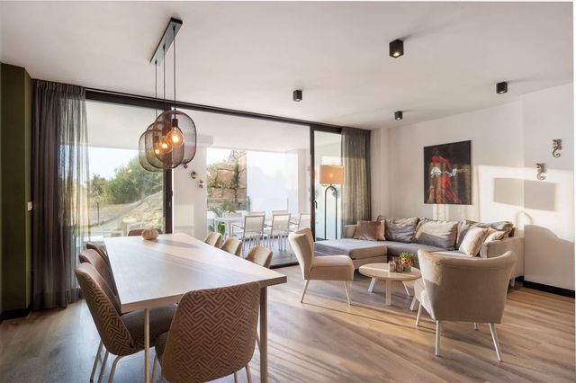 3 sypialnia Apartament na sprzedaż w Mijas z basenem garażem - 469 000 € (Ref: 10027580)