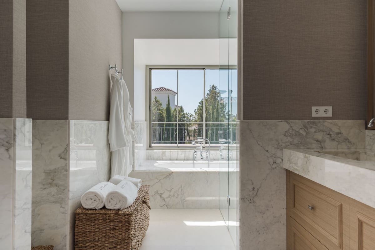 5 camera da letto Villa in vendita in Nueva Andalucia con piscina garage - 5.495.000 € (Rif: 10121073)