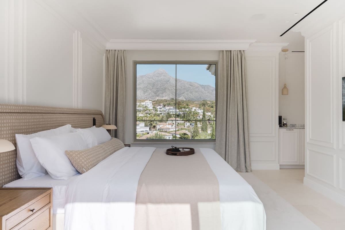 5 camera da letto Villa in vendita in Nueva Andalucia con piscina garage - 5.495.000 € (Rif: 10121073)