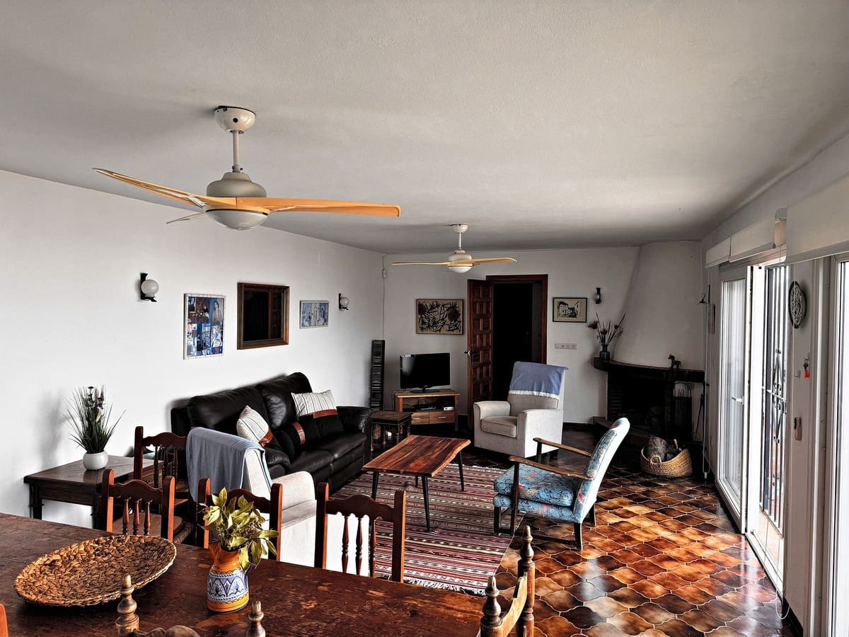 Chalet de 4 habitaciones en Valtocado en venta con piscina garaje - 895.000 € (Ref: 10134916)