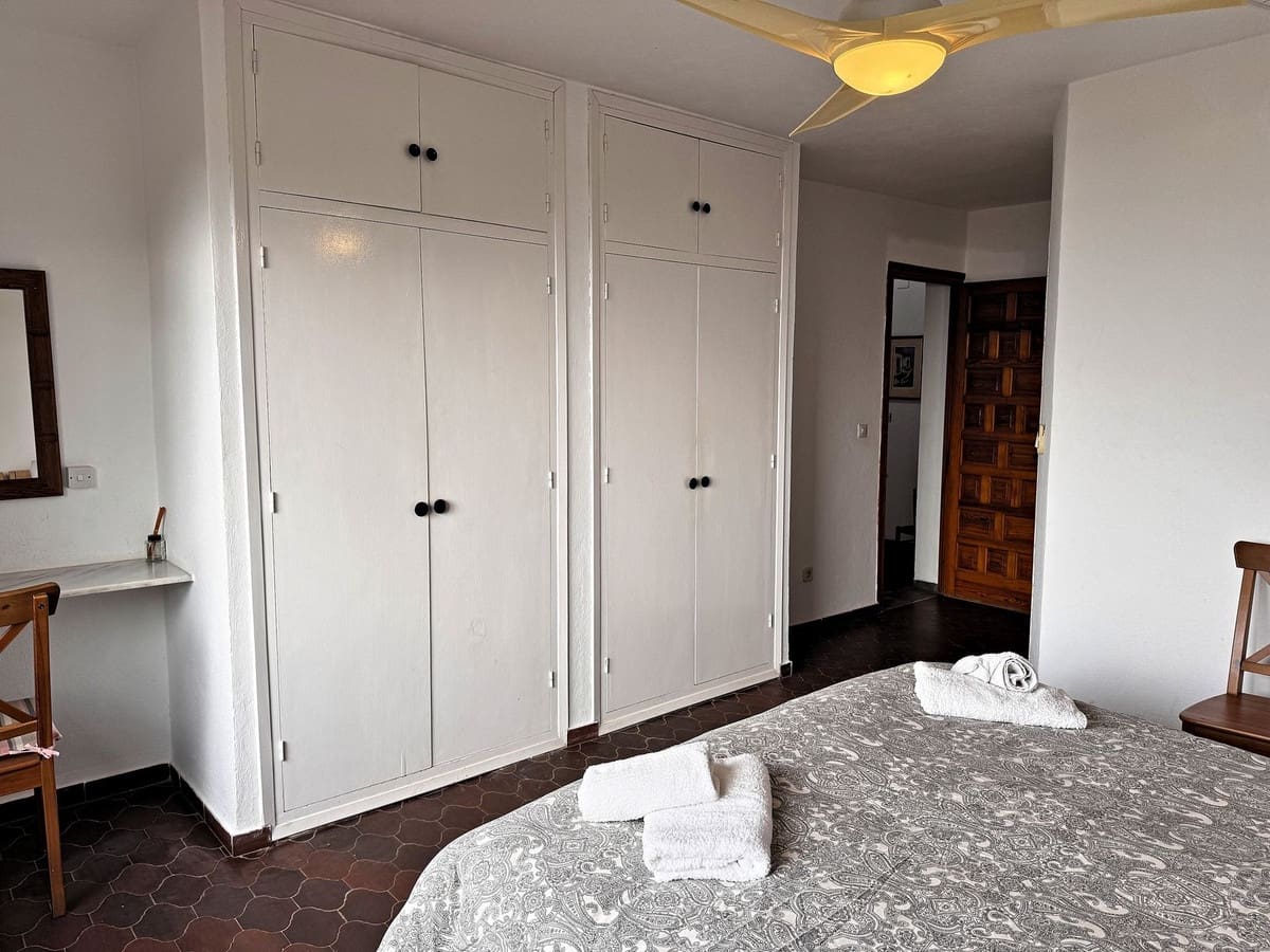 Chalet de 4 habitaciones en Valtocado en venta con piscina garaje - 895.000 € (Ref: 10134916)