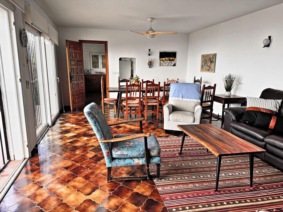 Chalet de 4 habitaciones en Valtocado en venta con piscina garaje - 895.000 € (Ref: 10134916)