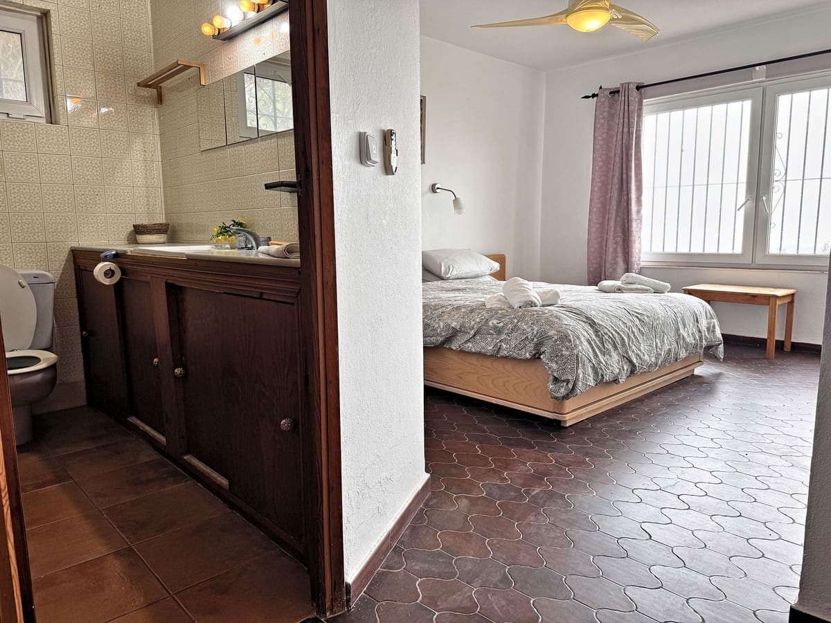 Chalet de 4 habitaciones en Valtocado en venta con piscina garaje - 895.000 € (Ref: 10134916)