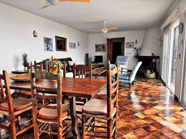 4 bedroom Villa for sale in Valtocado, Mijas with pool garage - € 895,000 (Ref: 10134916)