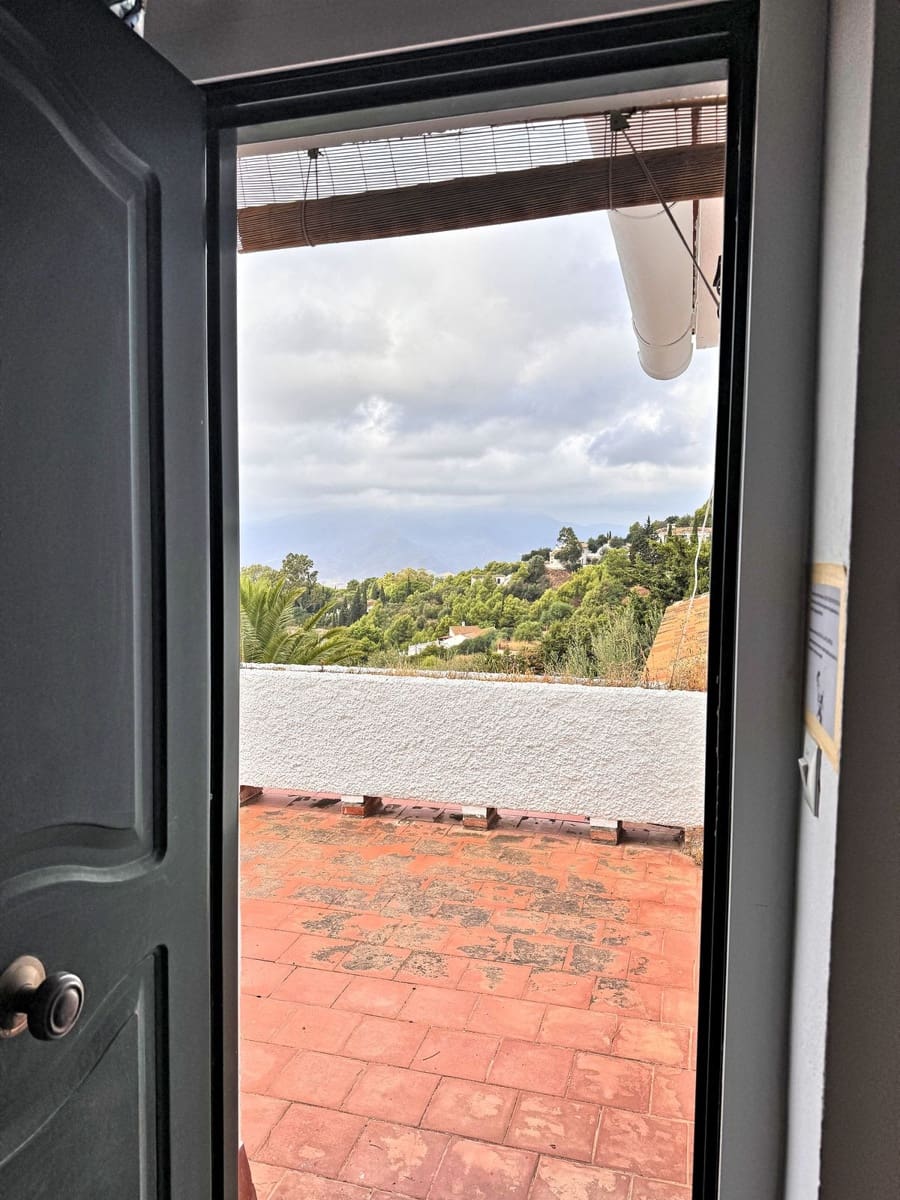 Chalet de 4 habitaciones en Valtocado en venta con piscina garaje - 895.000 € (Ref: 10134916)