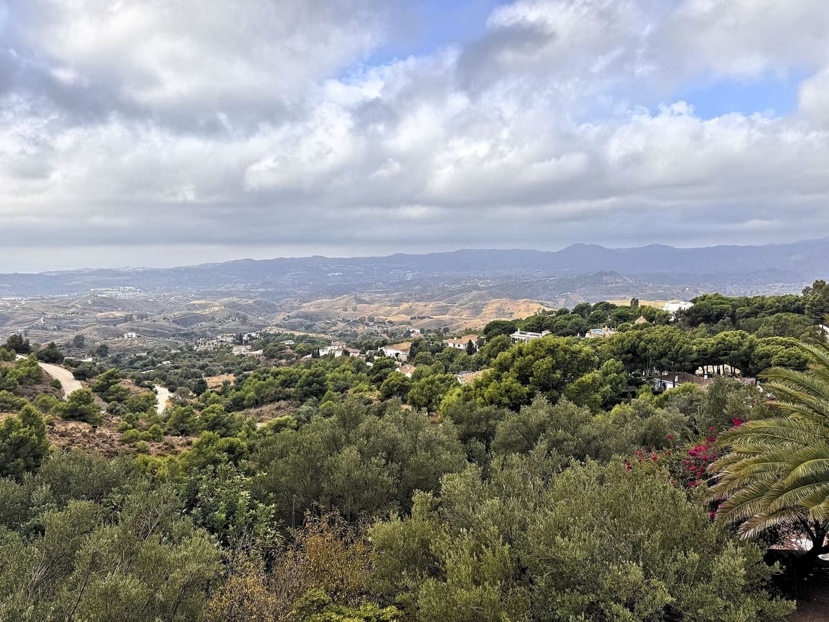 Chalet de 4 habitaciones en Valtocado en venta con piscina garaje - 895.000 € (Ref: 10134916)