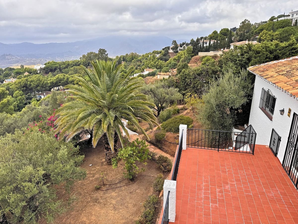 Chalet de 4 habitaciones en Valtocado en venta con piscina garaje - 895.000 € (Ref: 10134916)