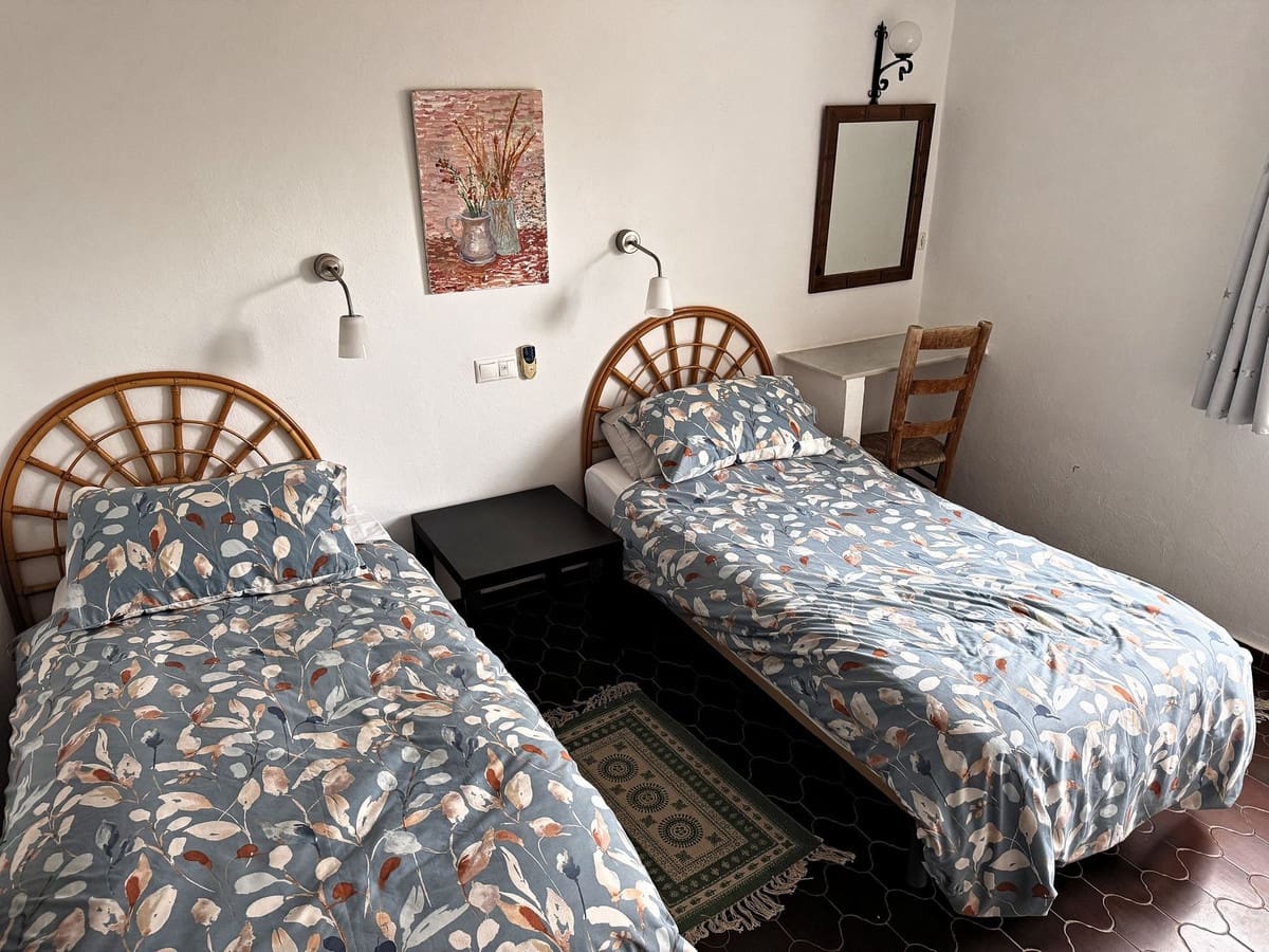 Chalet de 4 habitaciones en Valtocado en venta con piscina garaje - 895.000 € (Ref: 10134916)