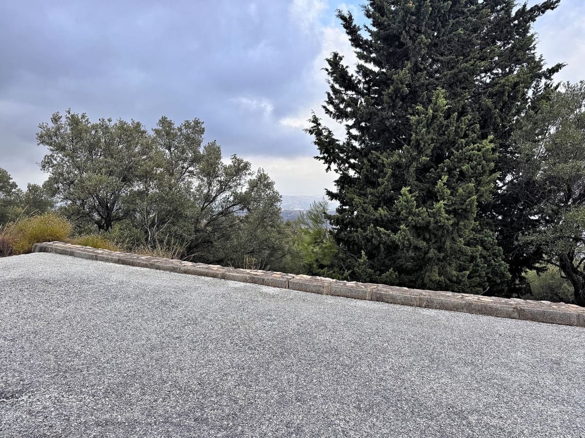 Chalet de 4 habitaciones en Valtocado en venta con piscina garaje - 895.000 € (Ref: 10134916)
