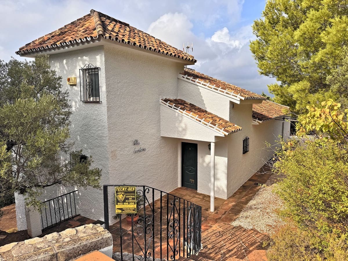 Chalet de 4 habitaciones en Valtocado en venta con piscina garaje - 895.000 € (Ref: 10134916)