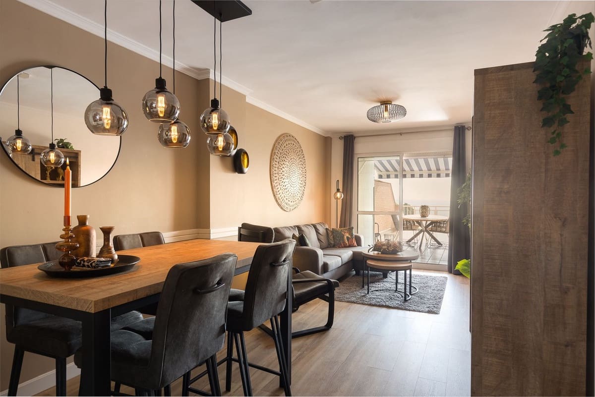 2 soveværelse Strandlejlighed til salg i Torremolinos med swimmingpool garage - € 445.000 (Ref: 10148253)