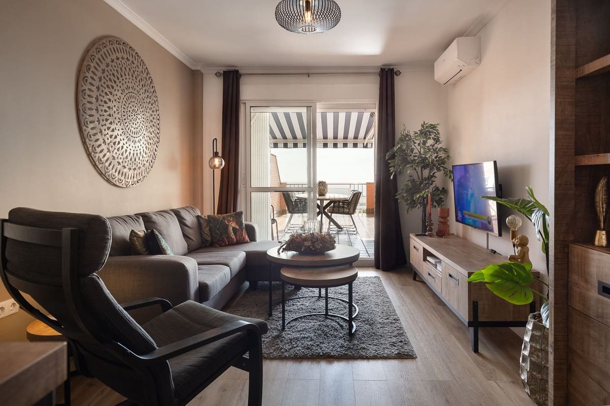 2 soveværelse Strandlejlighed til salg i Torremolinos med swimmingpool garage - € 445.000 (Ref: 10148253)