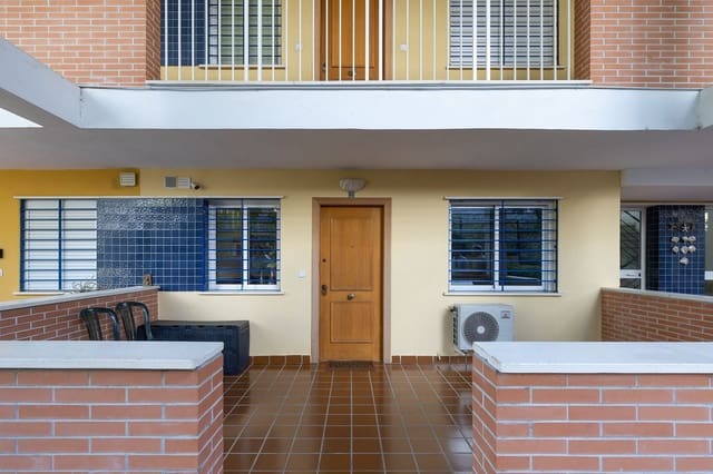 2 soveværelse Strandlejlighed til salg i Torremolinos med swimmingpool garage - € 445.000 (Ref: 10148253)