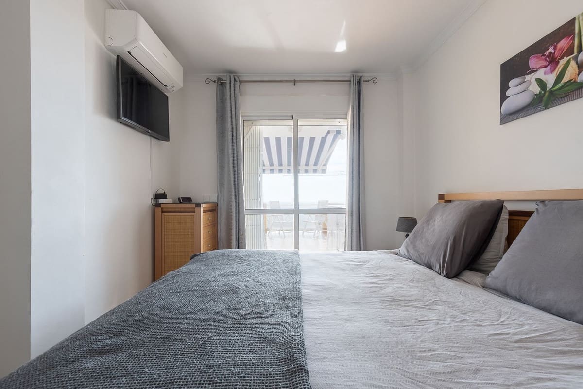 2 soveværelse Strandlejlighed til salg i Torremolinos med swimmingpool garage - € 445.000 (Ref: 10148253)
