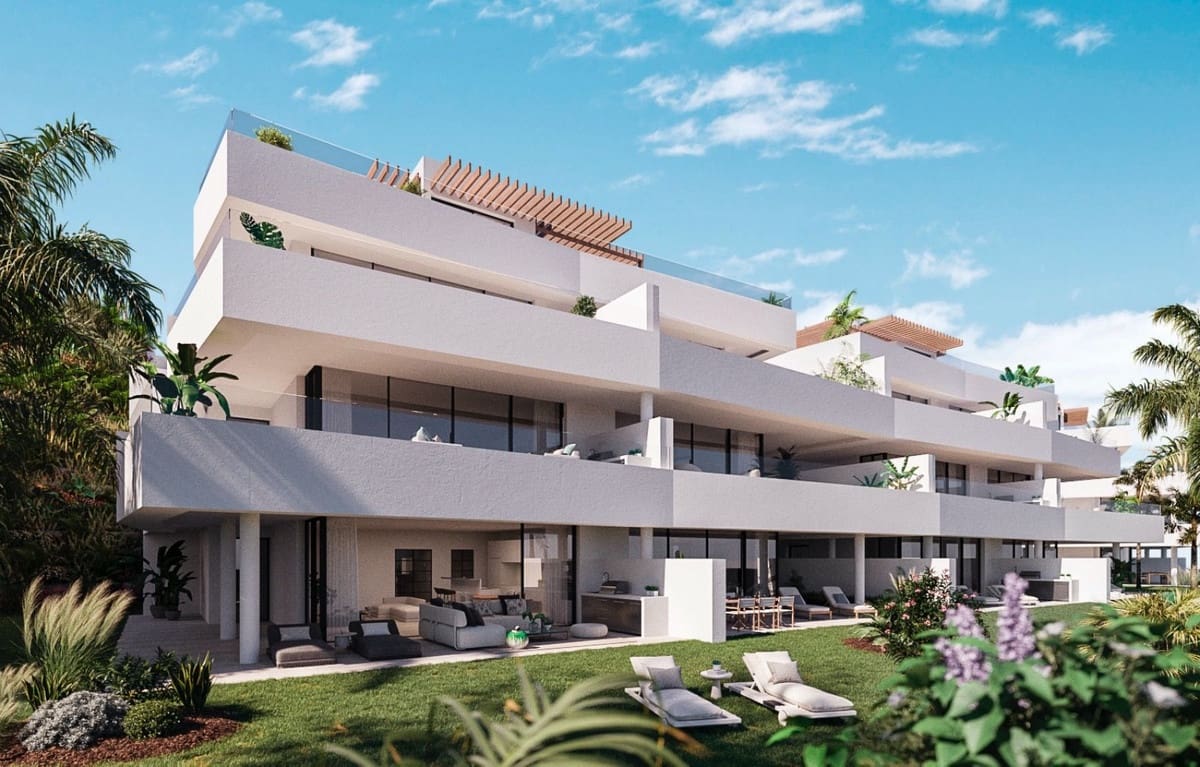Apartamento de 3 habitaciones en Estepona en venta con piscina garaje - 595.400 € (Ref: 7416440)