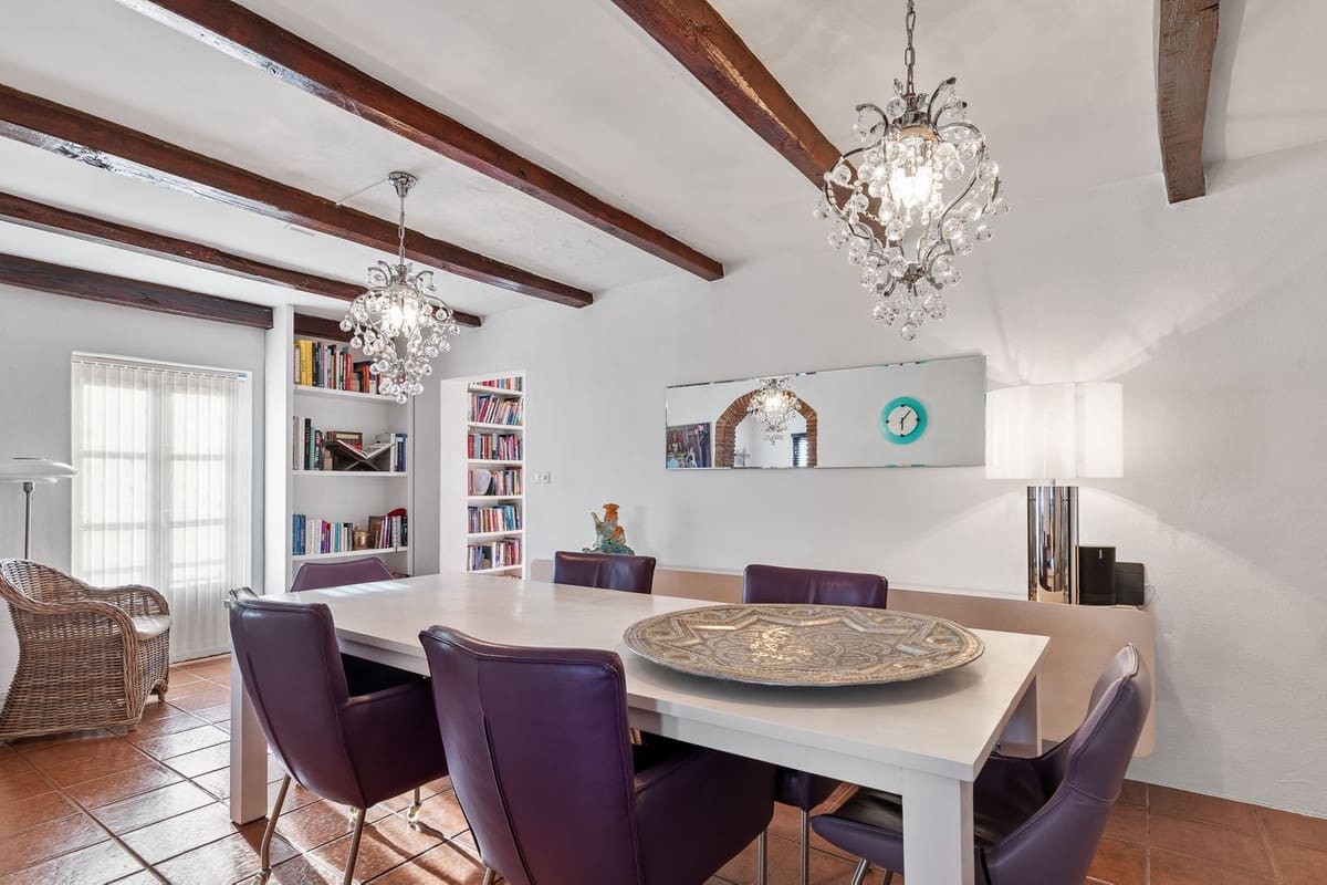 6 soveværelse Finca/Landehus til salg i Casarabonela - € 1.080.000 (Ref: 7867448)