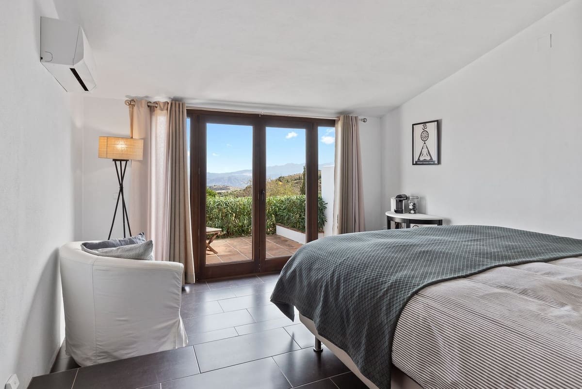 6 soveværelse Finca/Landehus til salg i Casarabonela - € 1.080.000 (Ref: 7867448)