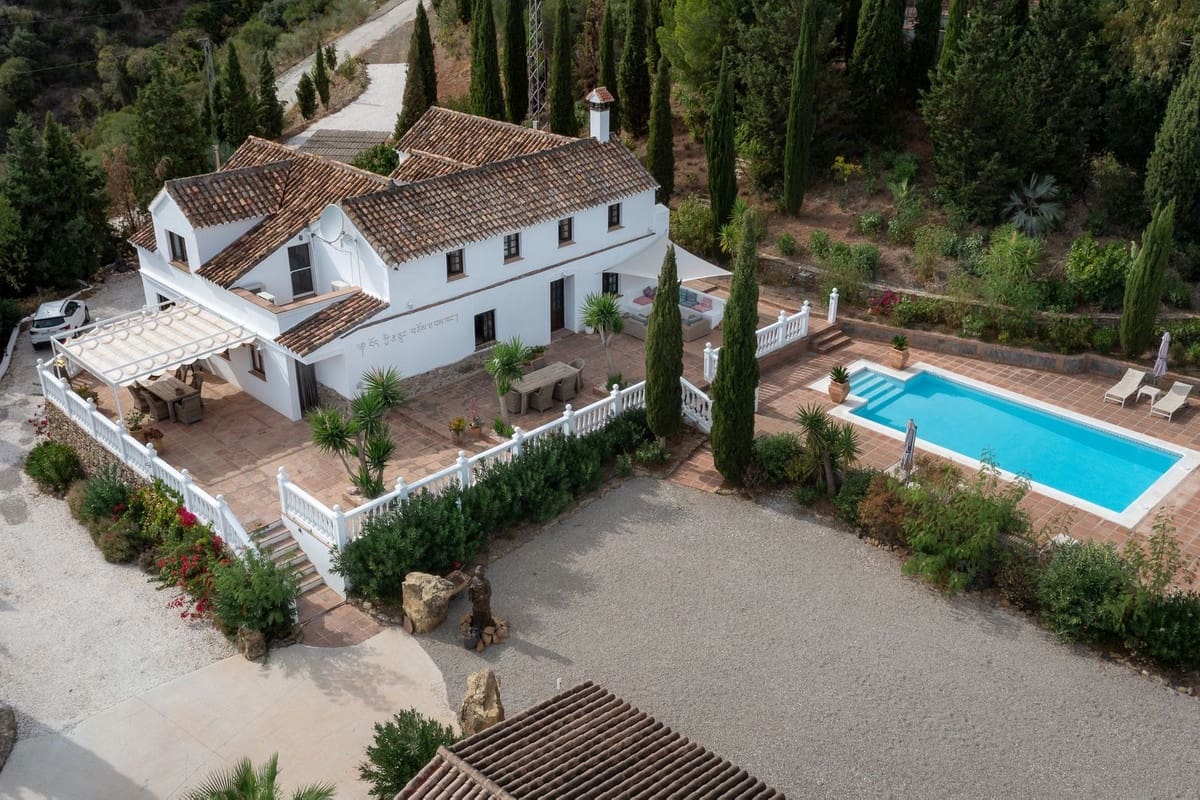 6 soveværelse Finca/Landehus til salg i Casarabonela - € 1.080.000 (Ref: 7867448)