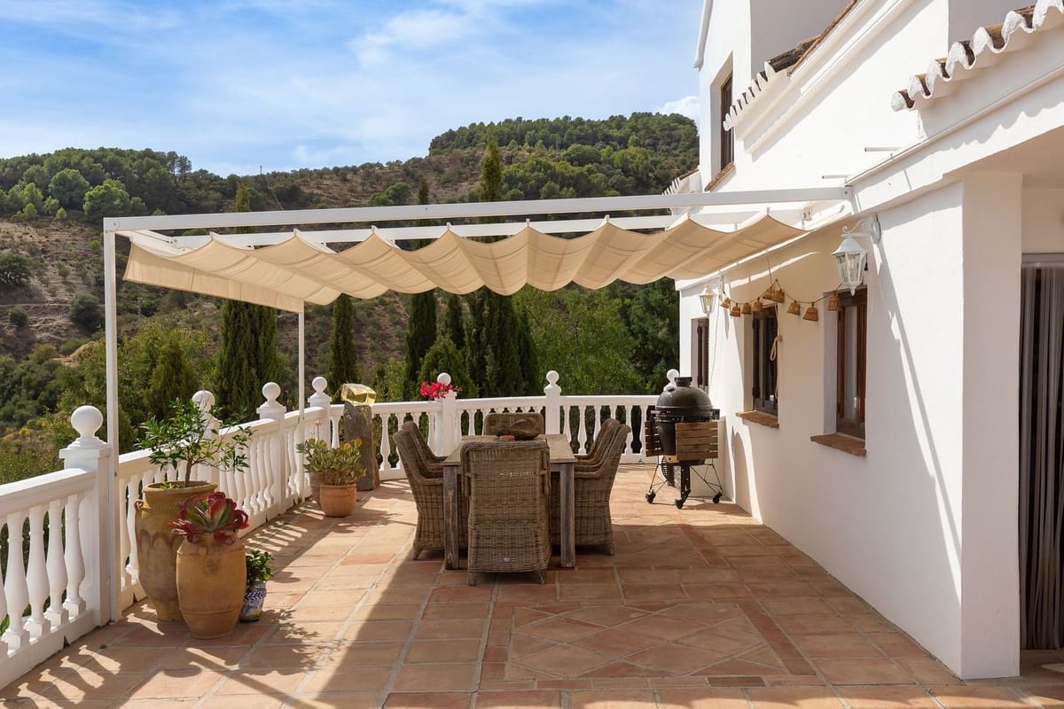 6 soveværelse Finca/Landehus til salg i Casarabonela - € 1.080.000 (Ref: 7867448)