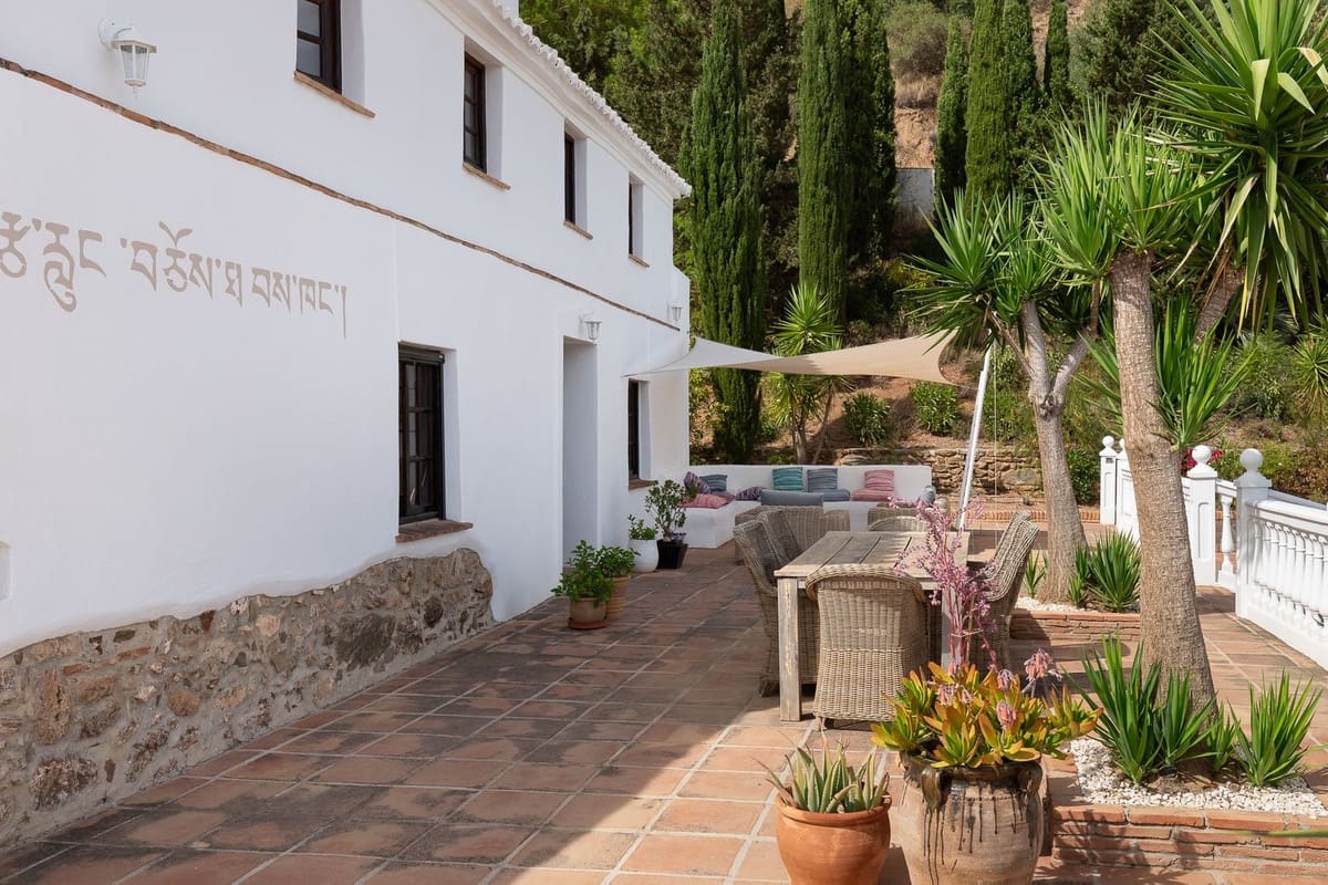 6 soveværelse Finca/Landehus til salg i Casarabonela med swimmingpool garage - € 1.080.000 (Ref: 8098027)