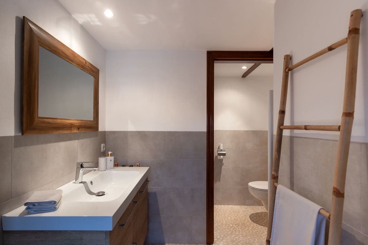 6 soveværelse Finca/Landehus til salg i Casarabonela med swimmingpool garage - € 1.080.000 (Ref: 8098027)