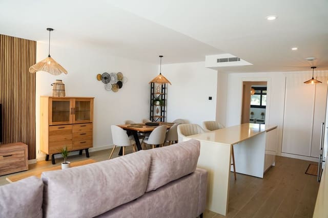 3 bedroom Apartment for sale in Estepona with pool garage - € 420,000 (Ref: 8478551)