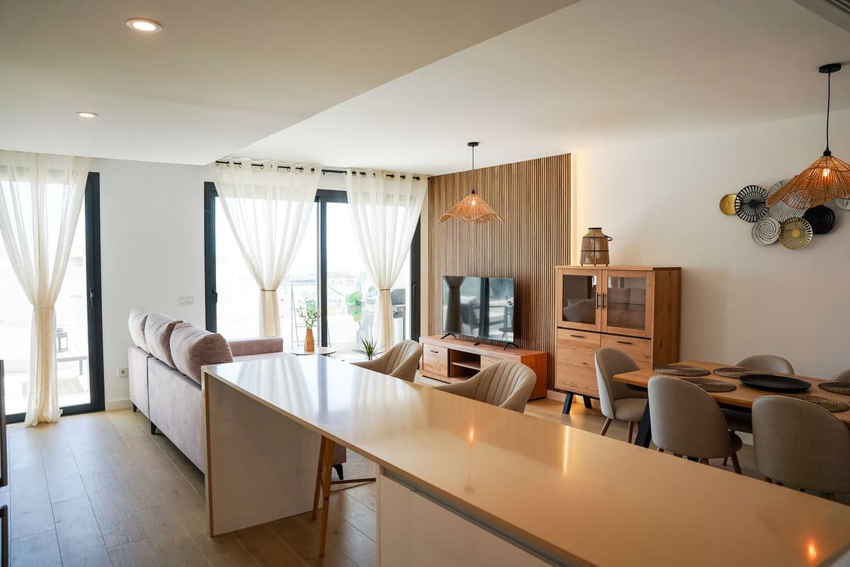 3 bedroom Apartment for sale in Estepona with pool garage - € 420,000 (Ref: 8478551)