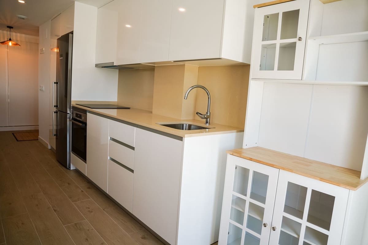 3 bedroom Apartment for sale in Estepona with pool garage - € 420,000 (Ref: 8478551)