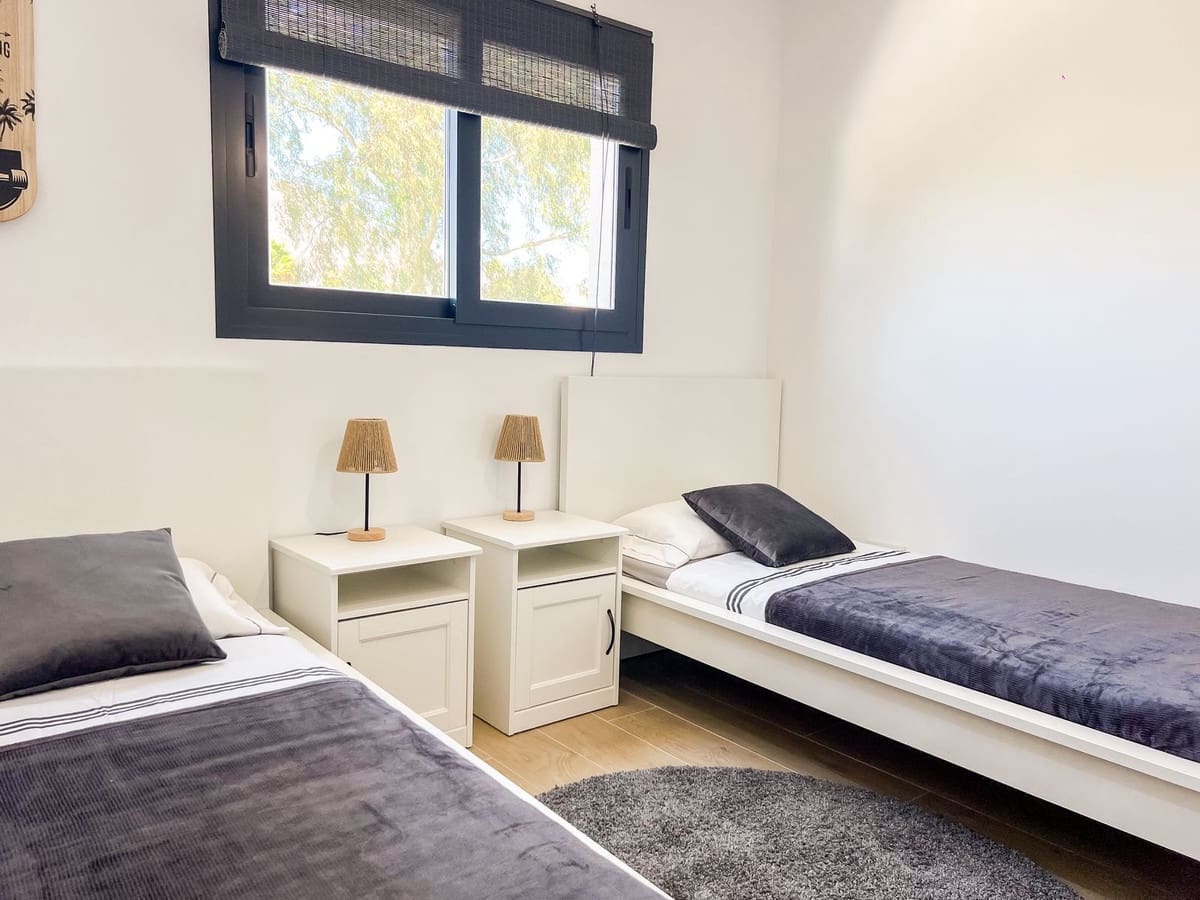 3 bedroom Apartment for sale in Estepona with pool garage - € 420,000 (Ref: 8478551)