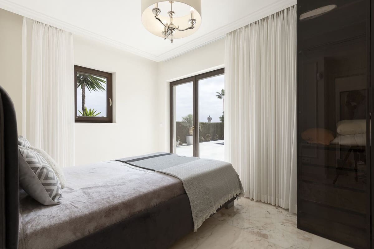 6 soverom Villa til salgs i Mijas Golf med garasje - € 2 700 000 (Ref: 8644094)