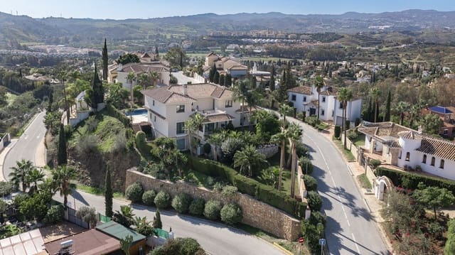 6 sypialnia Willa na sprzedaż w Mijas Golf, Mijas z garażem - 2 700 000 € (Ref: 8644094)