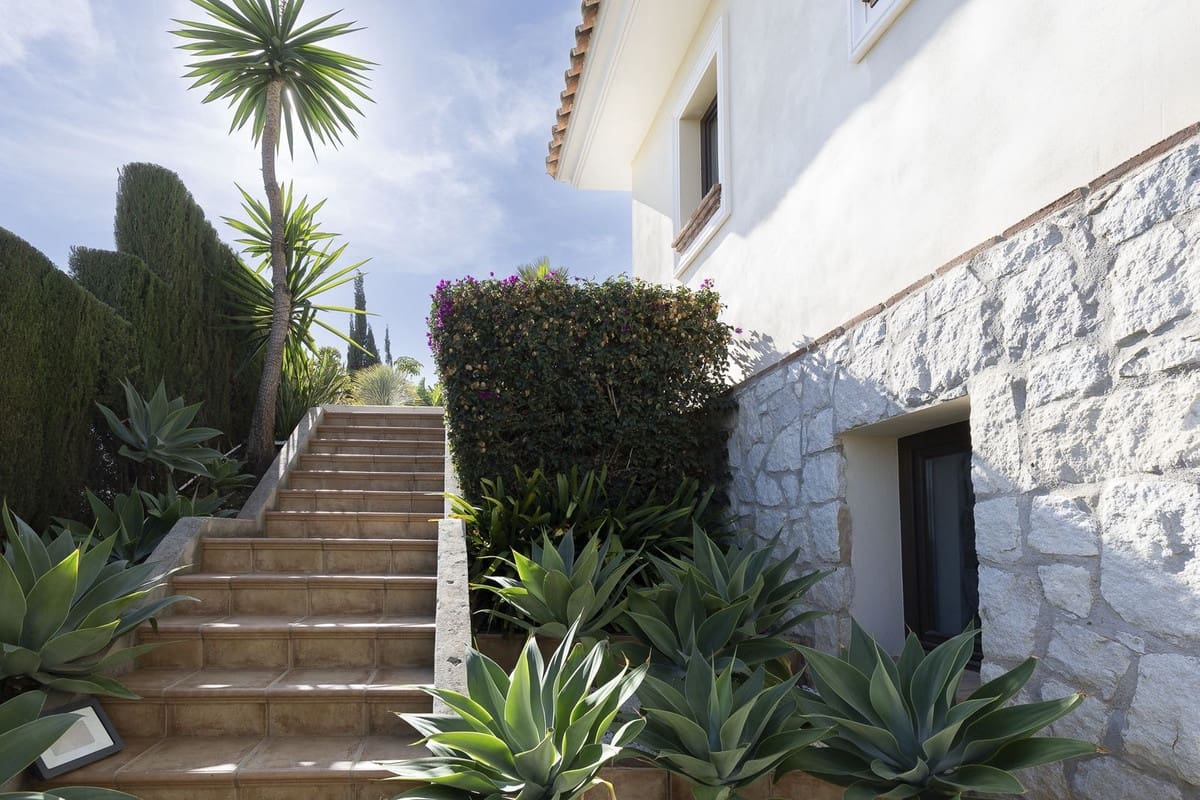 6 soverom Villa til salgs i Mijas Golf med garasje - € 2 700 000 (Ref: 8644094)