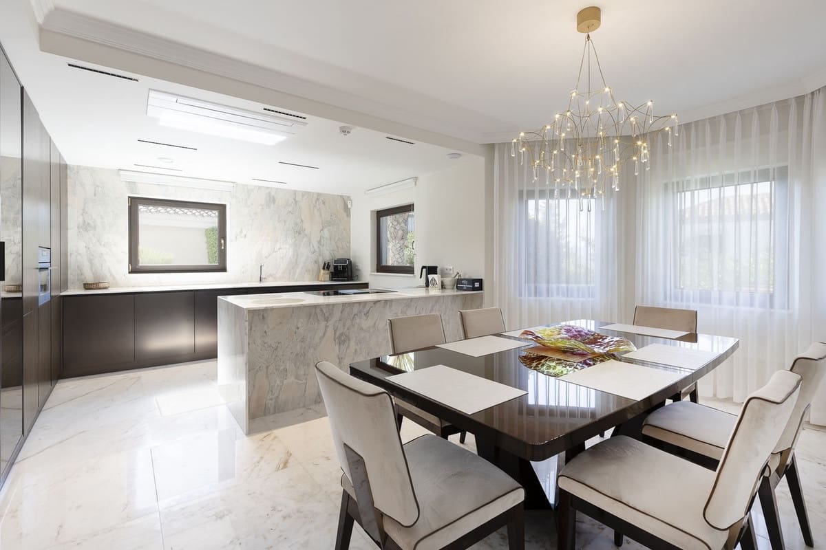 6 soverom Villa til salgs i Mijas Golf med garasje - € 2 300 000 (Ref: 8644094)